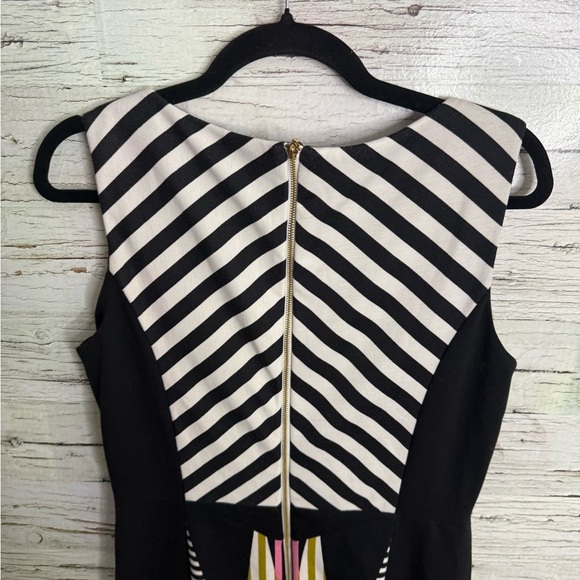 Ivanka Trump Dress dress. Size 10 sheath - Picture 5 of 7